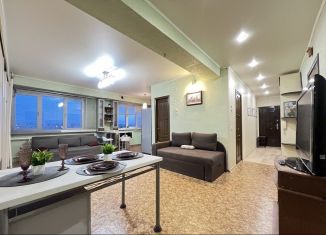 Сдаю в аренду 3-комнатную квартиру, 80 м2, Орёл, площадь Поликарпова, 10, Железнодорожный район