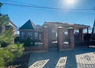 Продается дом, 170 м2, посёлок городского типа Яблоновский, Спортивная улица, 10/1