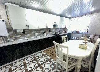 Продам 2-ком. квартиру, 59.6 м2, Кохма, Ивановская улица, 17А, ЖК Тихий Берег