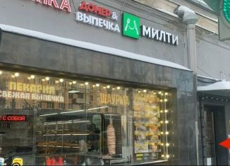Сдам в аренду торговую площадь, 5 м2, Москва, Краснопрудная улица, 22-24, Красносельский район