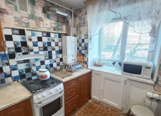 Сдаю в аренду двухкомнатную квартиру, 44 м2, Дзержинск, улица Чапаева, 65