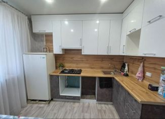 Продаю двухкомнатную квартиру, 50.1 м2, Октябрьский, 35-й микрорайон, 37