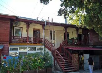 Продам 2-комнатную квартиру, 39.1 м2, посёлок городского типа Ливадия, Виноградная улица, 1