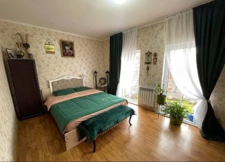 Продается 3-ком. квартира, 72 м2, Калининград, улица Александра Суворова, 133, Московский район