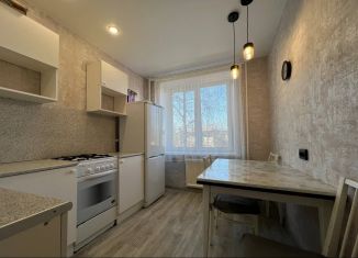 Сдаю в аренду 2-комнатную квартиру, 46.3 м2, Санкт-Петербург, улица Тамбасова, 36к1, муниципальный округ Константиновское