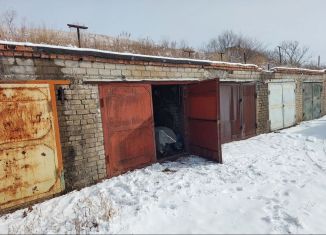 Продам гараж, 30 м2, посёлок городского типа Славянка