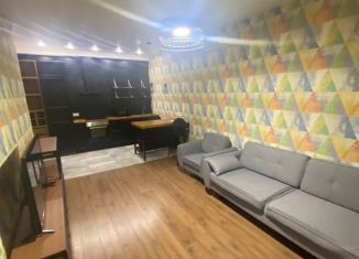 Аренда 4-комнатной квартиры, 115 м2, Екатеринбург, улица Ткачей, 17