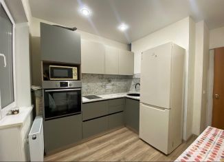 Продаю 1-ком. квартиру, 32 м2, Шелехов, 3-й микрорайон, 21