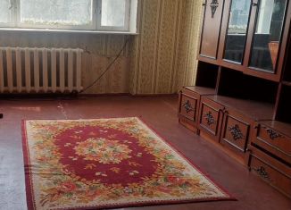 Продается трехкомнатная квартира, 70 м2, Керчь, улица Фурманова, 73
