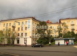 Продажа двухкомнатной квартиры, 51 м2, Мурманская область, проспект Ленина, 102