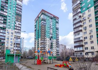 Продается 3-комнатная квартира, 83 м2, Краснодар, улица имени 40-летия Победы, 133, ЖК Возрождение