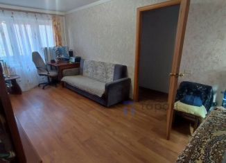 Продается 2-комнатная квартира, 46 м2, Челябинск, Трудовая улица, 27А