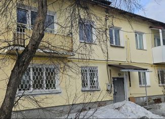 2-комнатная квартира на продажу, 42 м2, Серов, проспект Серова, 55