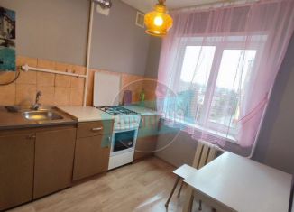 Сдаю в аренду 2-ком. квартиру, 46 м2, Мценск, улица Тургенева, 98