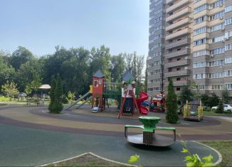 Продам 2-комнатную квартиру, 68 м2, Ростов-на-Дону, проспект 40-летия Победы, 63/17с8, ЖК Сокол Град