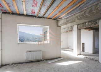 Продажа 3-ком. квартиры, 109 м2, Алушта, улица Володарского, 9