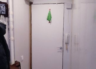 Продается трехкомнатная квартира, 59 м2, Сестрорецк, улица Воскова, 3