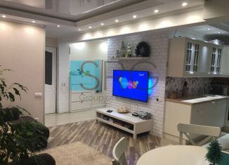 Продаю двухкомнатную квартиру, 52 м2, Сочи, улица Труда, 10, микрорайон КСМ