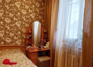 Продается трехкомнатная квартира, 57.6 м2, Свердловская область, улица Чайковского, 32