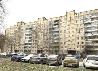 3-комнатная квартира на продажу, 57.1 м2, Санкт-Петербург, Ириновский проспект, 25Б, метро Ладожская