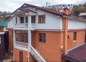 Продаю дом, 333 м2, Сочи, микрорайон Макаренко, улица Макаренко, 6/10