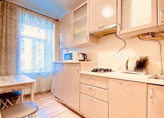 2-комнатная квартира в аренду, 46 м2, Санкт-Петербург, Невский проспект, 61