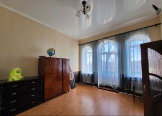 2-комнатная квартира на продажу, 89.9 м2, Сурск, улица Ленина, 41