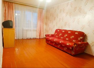 Сдам 2-комнатную квартиру, 44 м2, Екатеринбург, улица Ильича, 35, улица Ильича