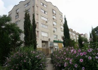 Сдача в аренду 3-комнатной квартиры, 145 м2, Геленджик, улица Островского, 37