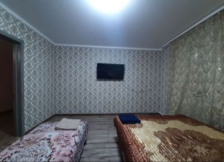 Аренда 2-комнатной квартиры, 60 м2, Богучар, улица Дзержинского, 172