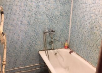 Сдается в аренду 2-комнатная квартира, 49 м2, Кыштым, улица Карла Либкнехта, 127