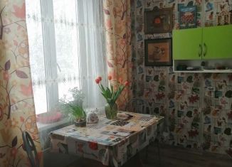 Продается трехкомнатная квартира, 70 м2, поселок Абан, улица Гагарина, 32