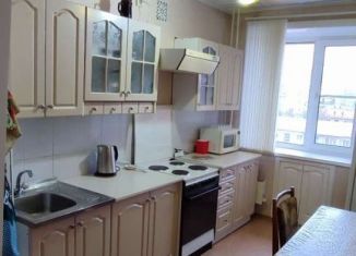 Двухкомнатная квартира в аренду, 63 м2, Омск, улица Фугенфирова, 9
