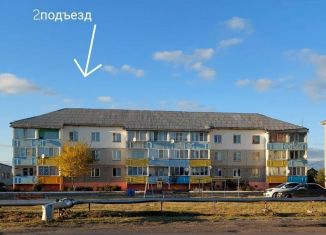 Продается трехкомнатная квартира, 63 м2, рабочий посёлок Юргамыш, улица Ленина, 51