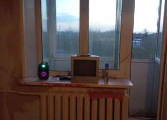 Продаю 2-ком. квартиру, 42.5 м2, посёлок Бреды, микрорайон Целинстрой, 9