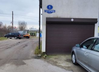 Сдача в аренду гаража, 14 м2, город Светлый, улица Гагарина, 1