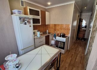 Трехкомнатная квартира на продажу, 64.4 м2, Краснокаменск, 5-й микрорайон, 501