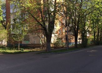 Трехкомнатная квартира в аренду, 50 м2, Краснодар, улица 2-я Линия Нефтяников