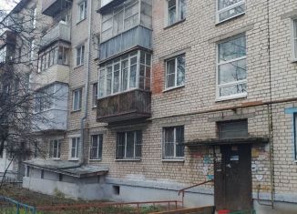 Сдам в аренду 2-ком. квартиру, 47 м2, Нижегородская область, Коммунистическая улица, 15