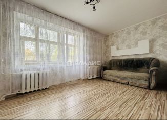 Трехкомнатная квартира на продажу, 53.1 м2, Калининград, Коммунистическая улица, 48Г