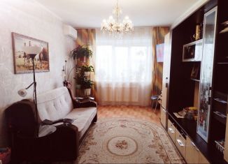 Продам двухкомнатную квартиру, 70.6 м2, Ленинградская область, Лесная улица, 1