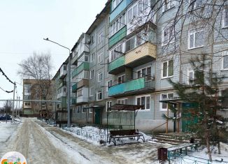 Продаю трехкомнатную квартиру, 61.2 м2, Донецк, 3-й микрорайон, 15