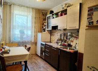 Продается трехкомнатная квартира, 63 м2, Кемеровская область, улица Екимова, 11А