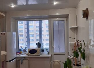 Продаю двухкомнатную квартиру, 58 м2, Таганрог, улица Чехова, 346