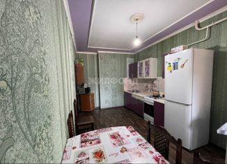 2-комнатная квартира на продажу, 68 м2, Астрахань, улица Аксакова, 8к1, Ленинский район