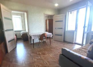 Продается 2-комнатная квартира, 45 м2, Краснодарский край, улица Трудящихся, 2