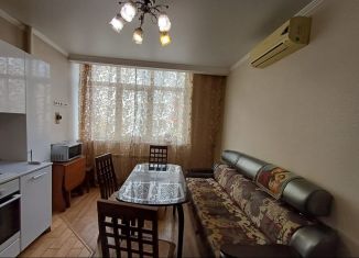 Продаю однокомнатную квартиру, 36 м2, Геленджик, улица Сурикова, 60А