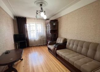 Сдача в аренду 2-ком. квартиры, 58 м2, Дагестан, проспект Гамидова, 81
