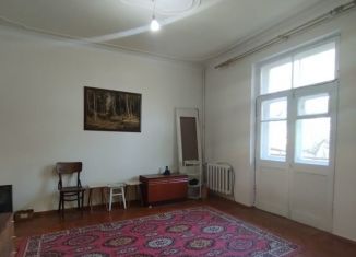 Продается двухкомнатная квартира, 46 м2, Нальчик, улица Кирова, 351, район Богданка