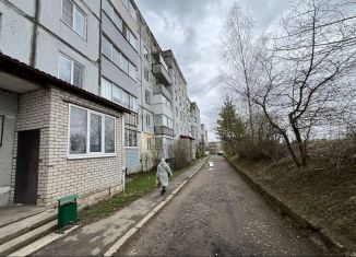 Сдается в аренду однокомнатная квартира, 36 м2, Владимирская область, улица Фабрика Калинина, 28